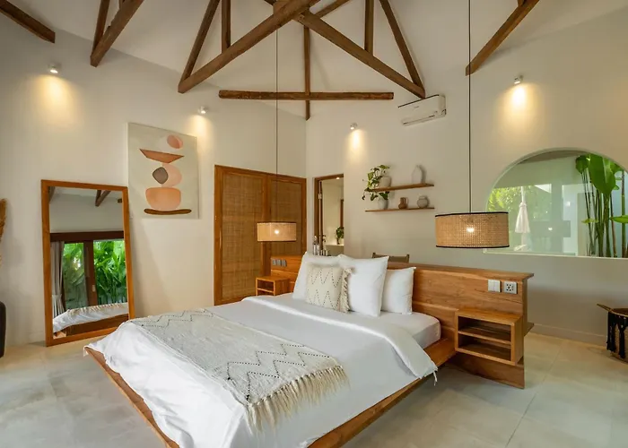 Blue Door Villa, Villa *