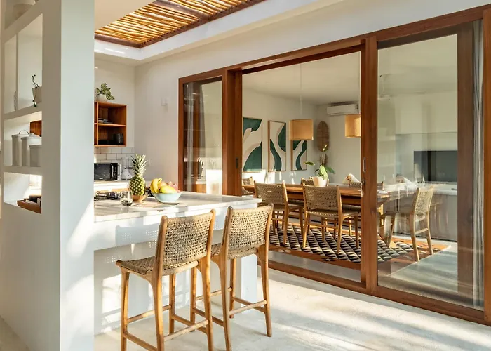Blue Door Villa, Villa